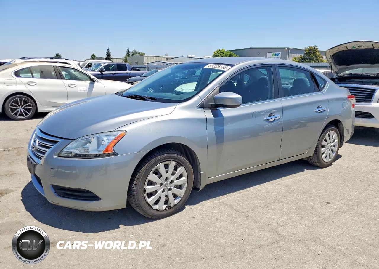 2013 Nissan Sentra S – zdjęcie 1 z 12