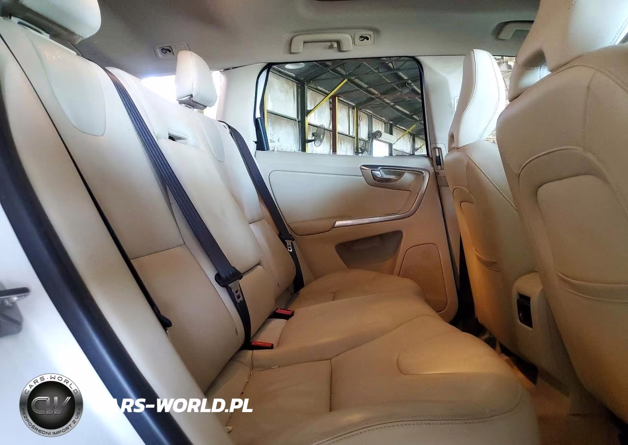 2015 Volvo Xc60 T5 Premier VIN:YV440MDKXF2758975 - 10