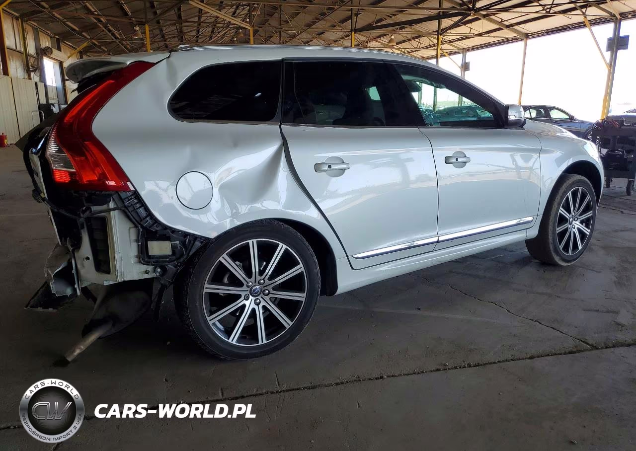 2015 Volvo Xc60 T5 Premier VIN:YV440MDKXF2758975 - 3