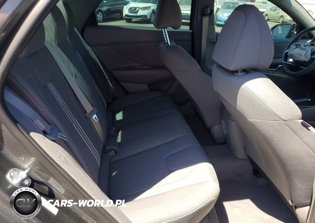 2025 Hyundai Elantra Sel Sport VIN:KMHLM4DG0SU011720 - 10