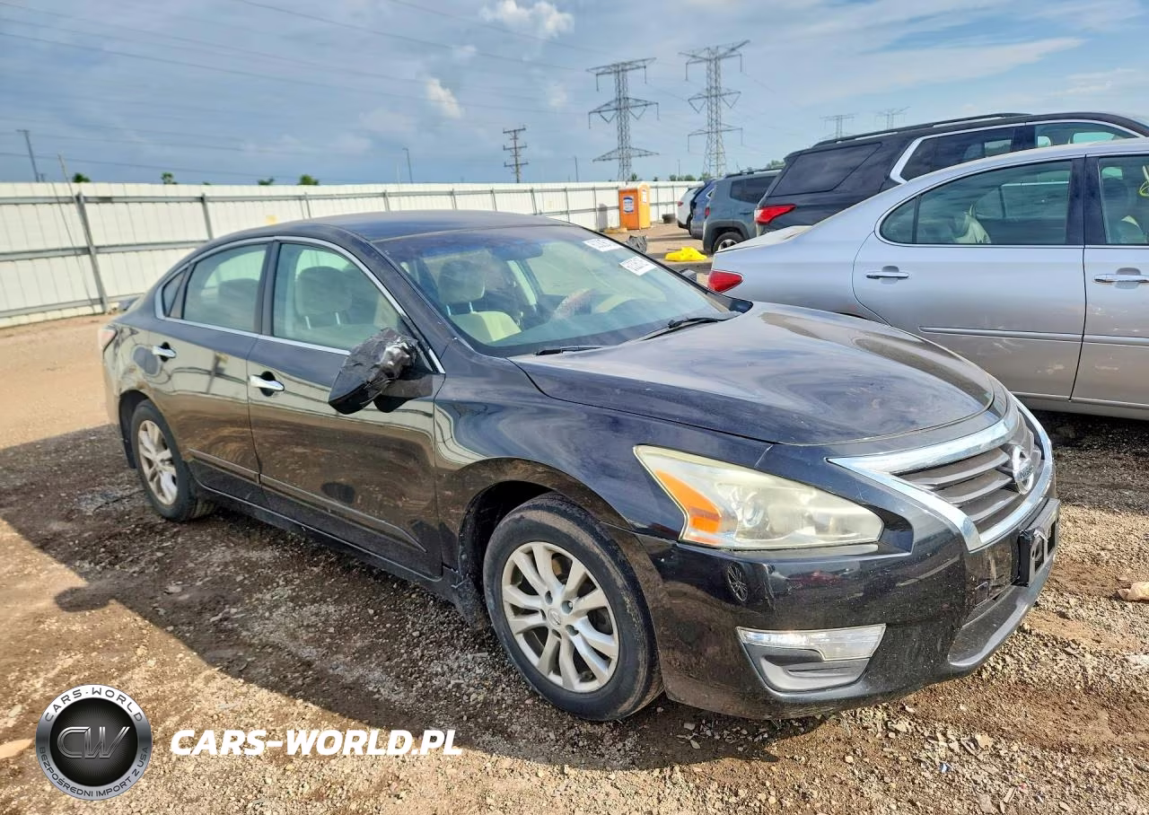2015 Nissan Altima 2.5 S VIN:1N4AL3AP3FC102513 - 4