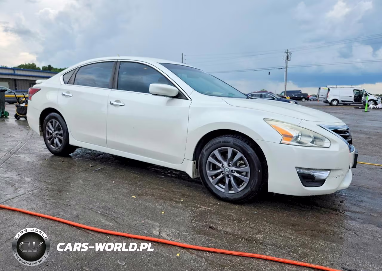 2015 Nissan Altima 2.5 S VIN:1N4AL3AP6FC595846 - 4