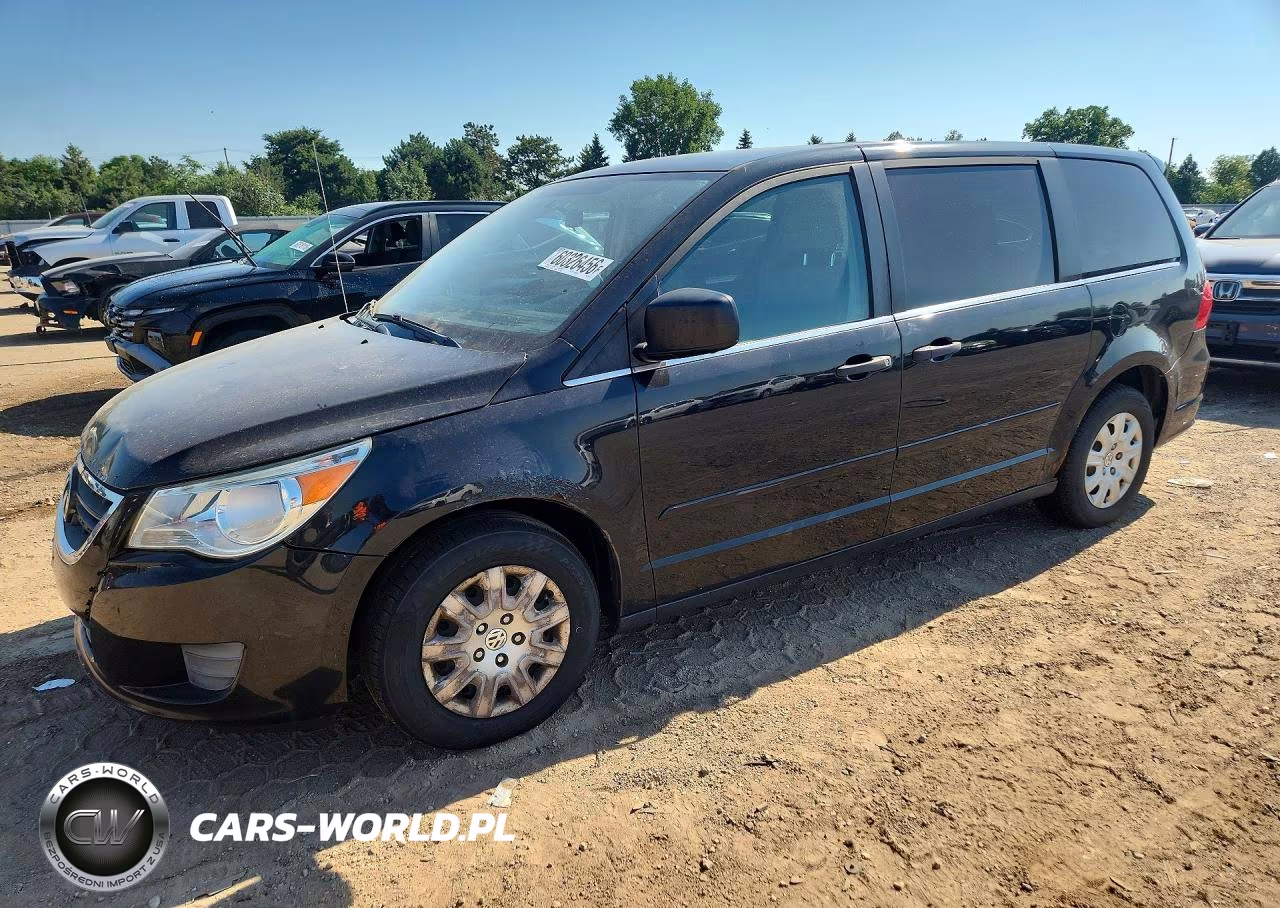 2011 Volkswagen Routan S