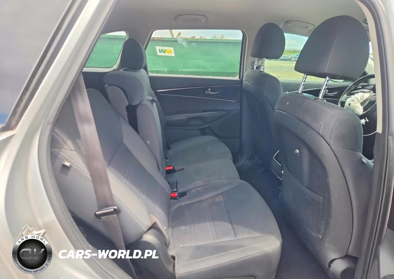 2020 Kia Sorento L VIN:5XYPG4A33LG640518 - 11