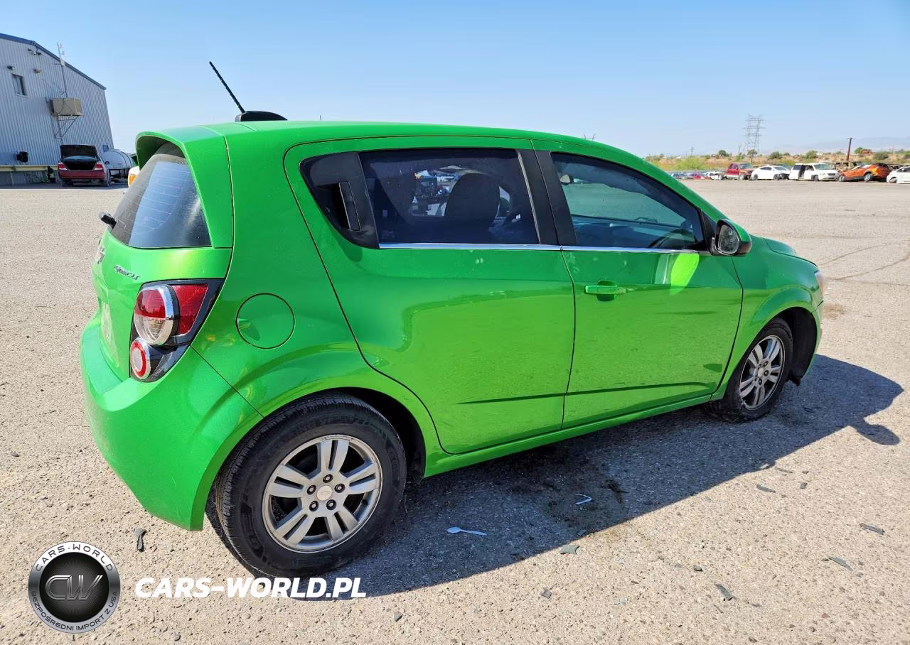 2016 Chevrolet Sonic Lt VIN:1G1JC6SH5G4165961 - 3