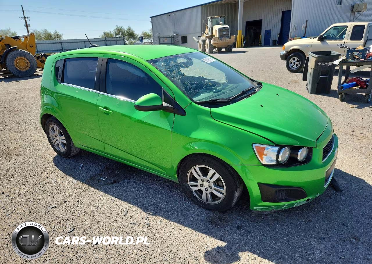 2016 Chevrolet Sonic Lt VIN:1G1JC6SH5G4165961 - 4