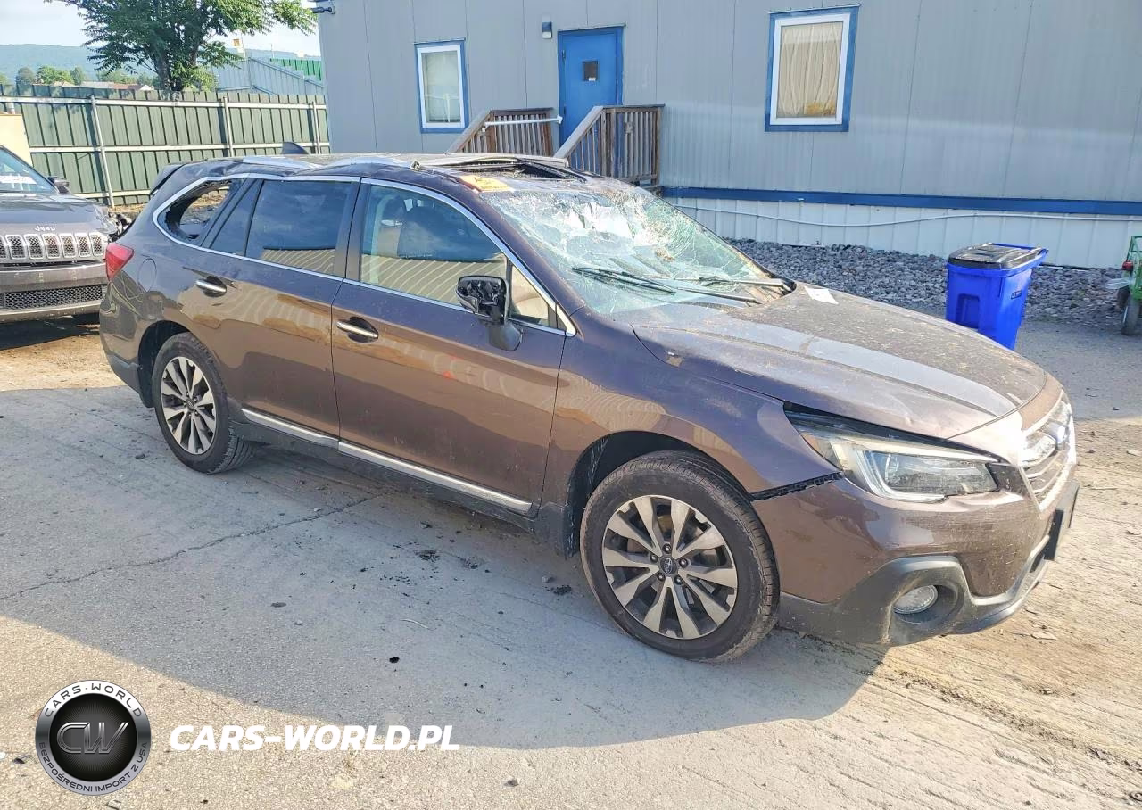 2019 Subaru Outback Touring VIN:4S4BSATC1K3357425 - 4