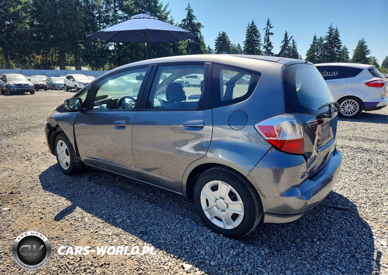 2013 Honda Fit VIN:JHMGE8H36DC081019 - 2
