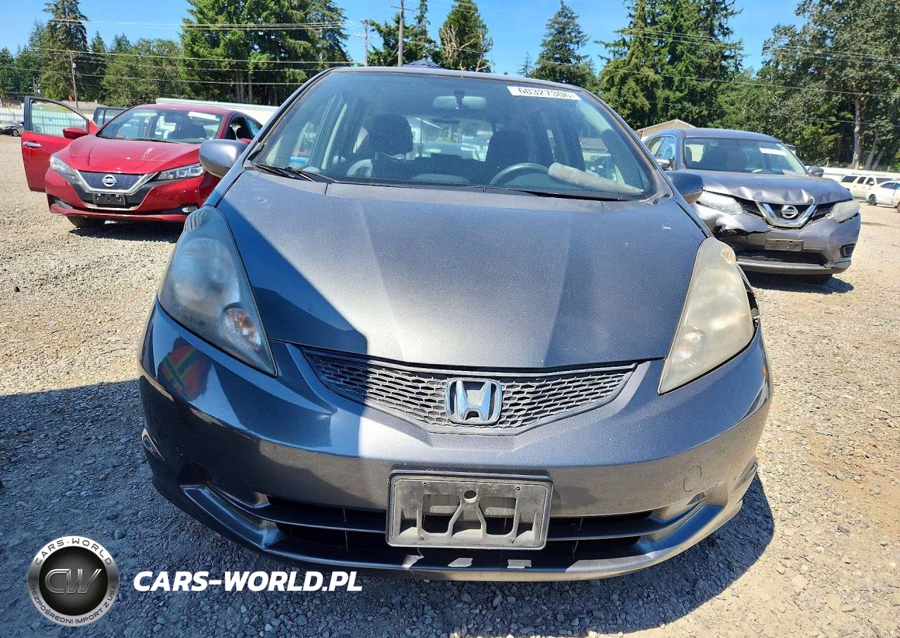 2013 Honda Fit VIN:JHMGE8H36DC081019 - 5