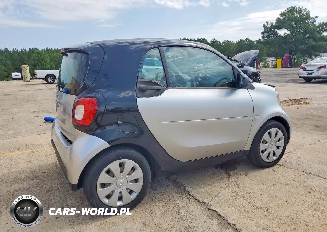 2016 Smart Fortwo VIN:WMEFJ5DA3GK076996 - 3