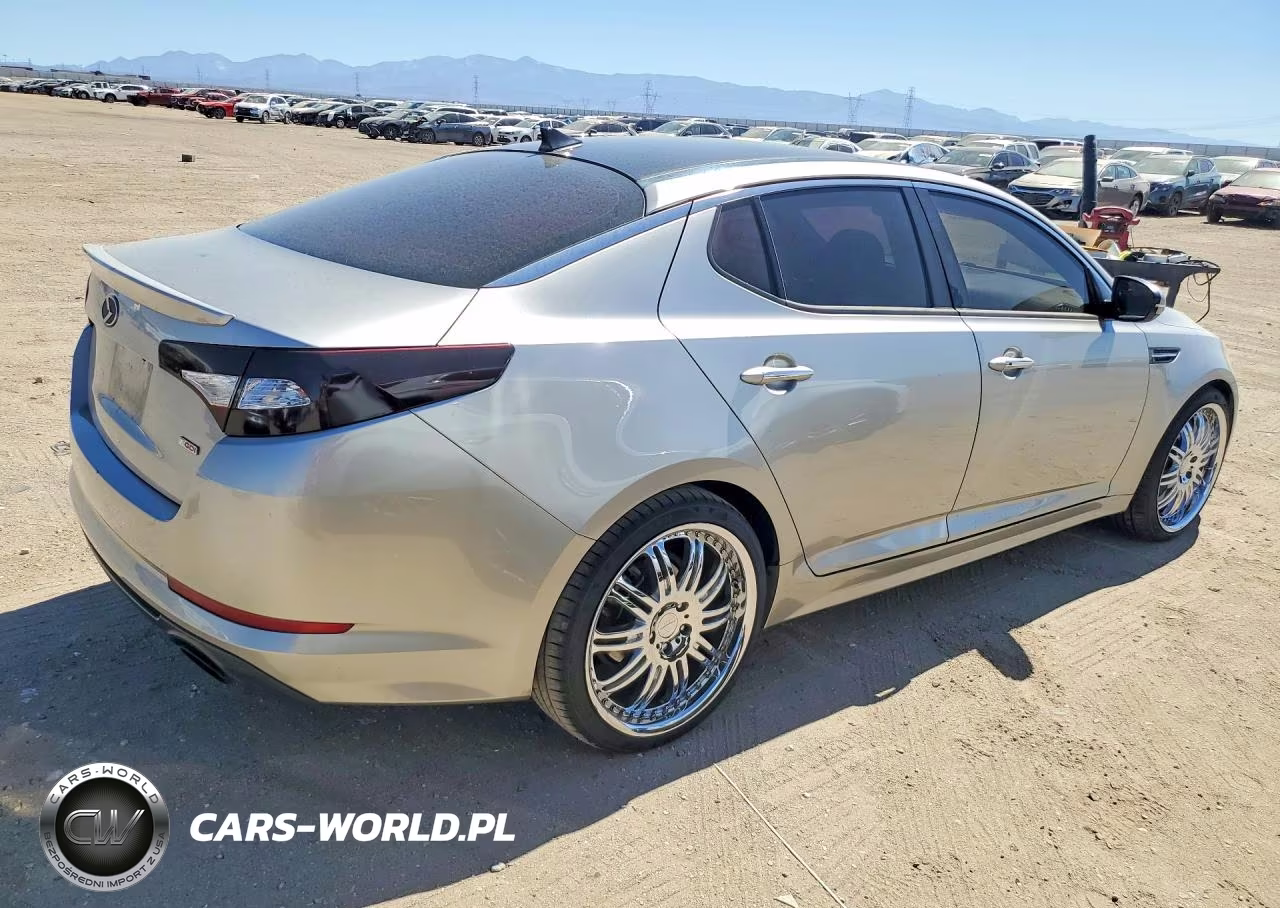 2011 Kia Optima Sx VIN:KNAGR4A66B5132228 - 3