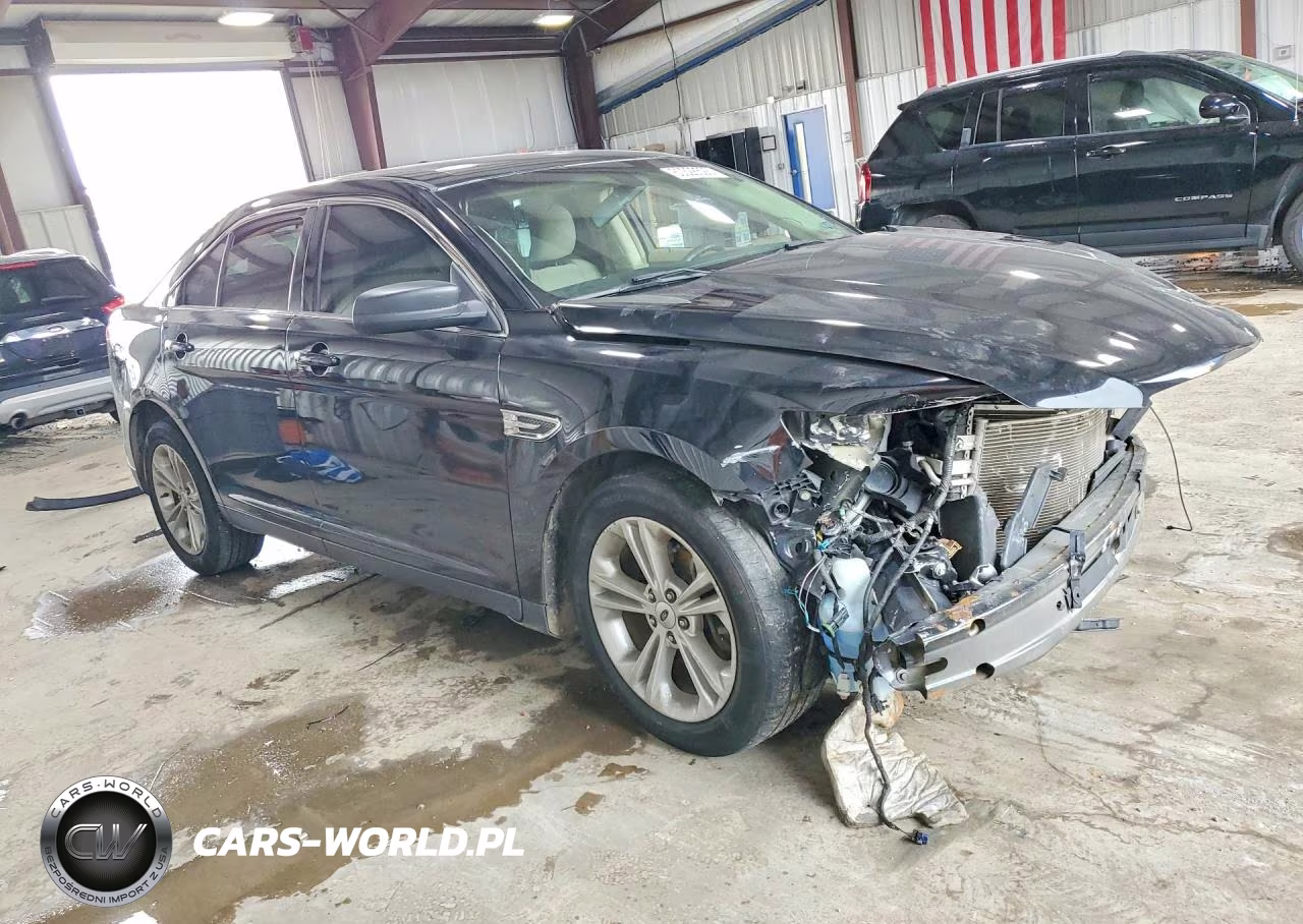 2016 Ford Taurus Se VIN:1FAHP2D82GG113367 - 4