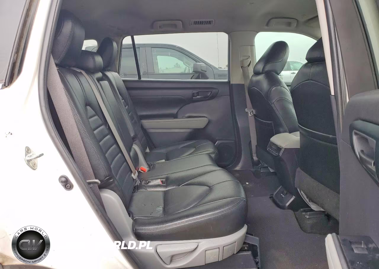 2020 Toyota Highlander Le VIN:5TDZZRAH5LS015195 - 11