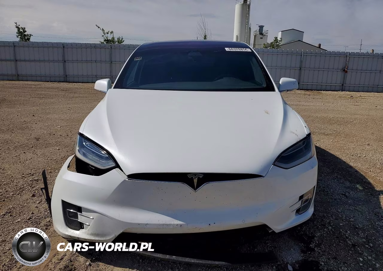 2018 Tesla Model X VIN:5YJXCDE24JF104033 - 5
