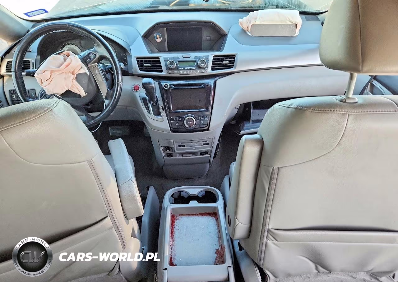 2015 Honda Odyssey Touring VIN:5FNRL5H97FB021999 - 8