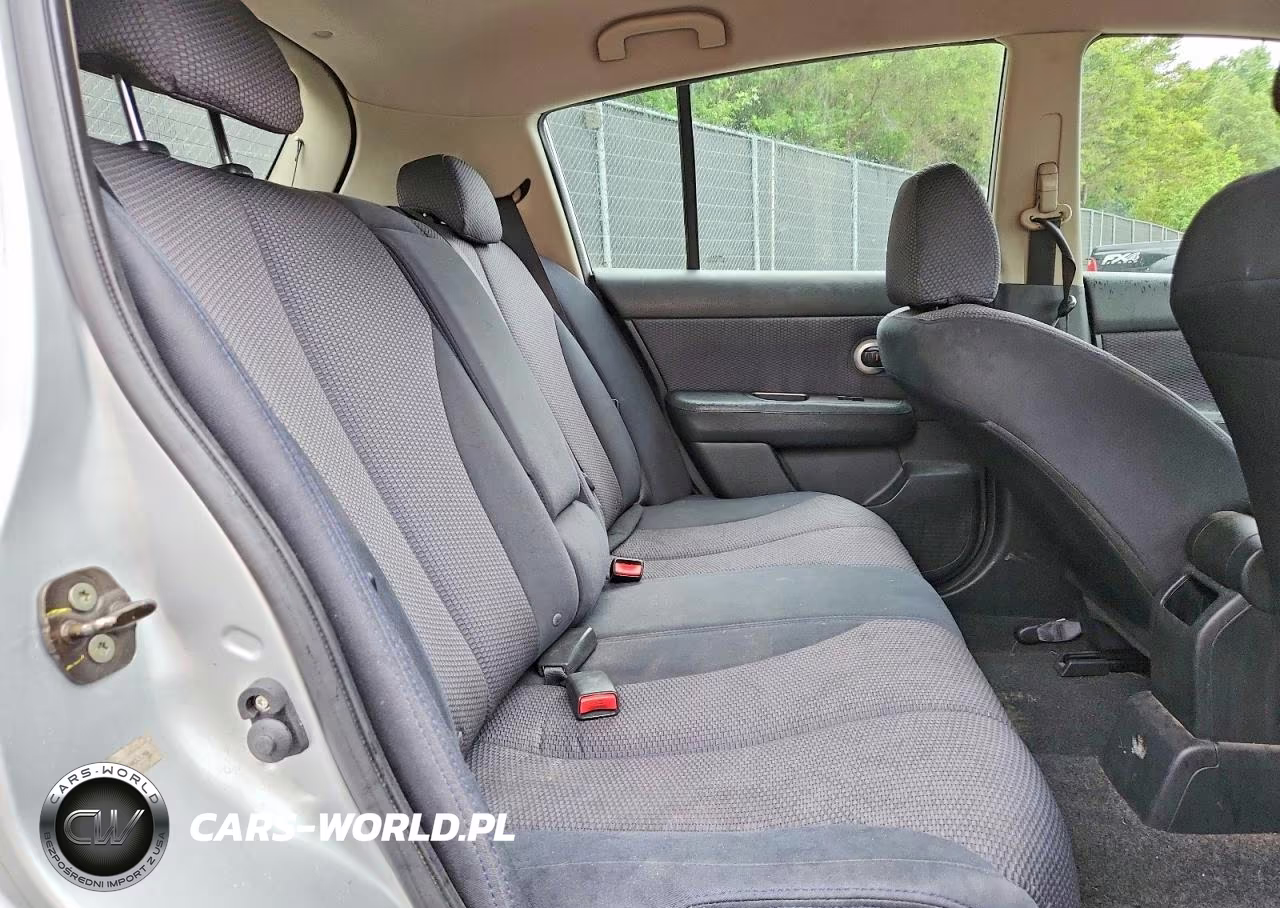 2007 Nissan Versa VIN:3N1BC13E17L390328 - 10