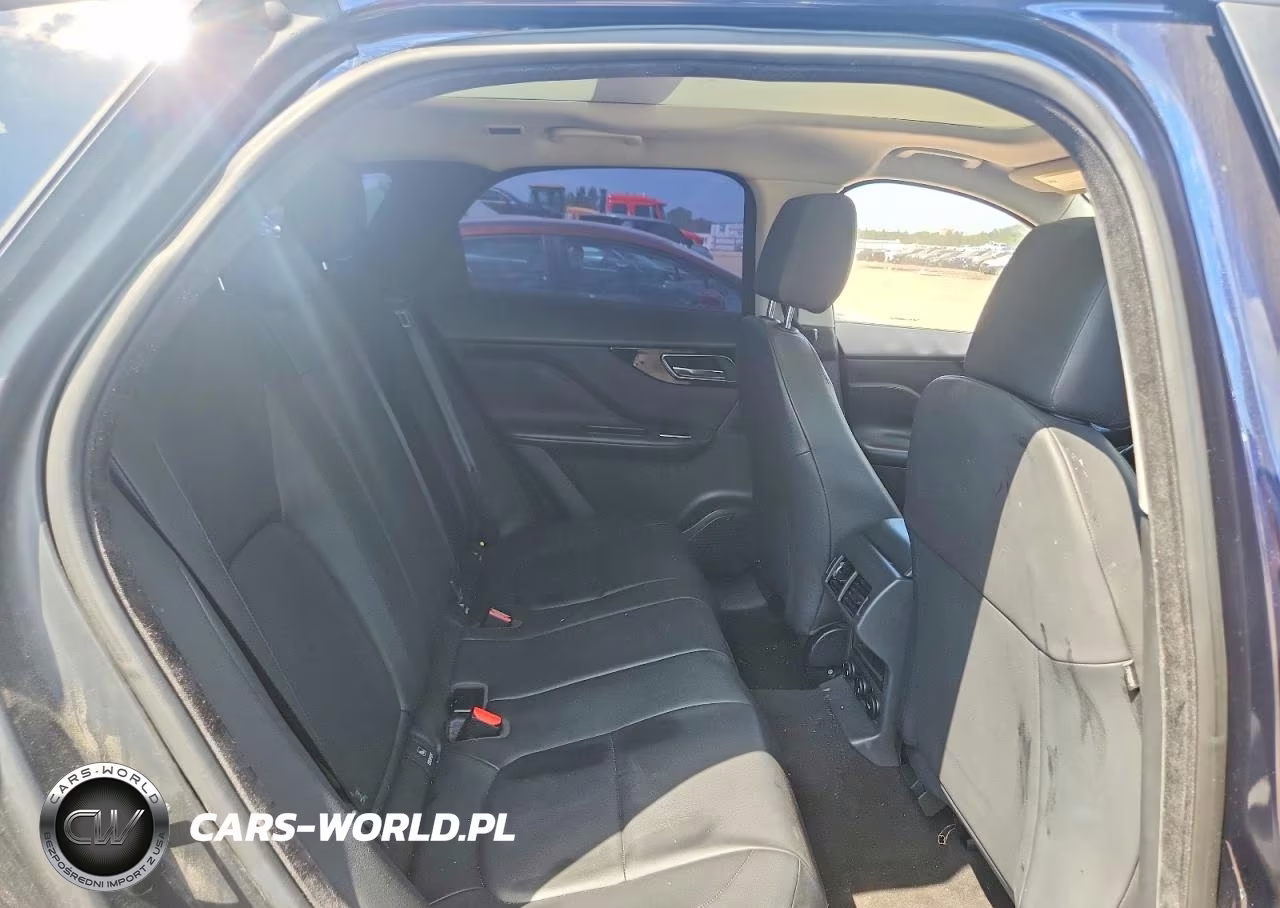 2017 Jaguar F-Pace Premium VIN:SADCJ2BN5HA091839 - 10