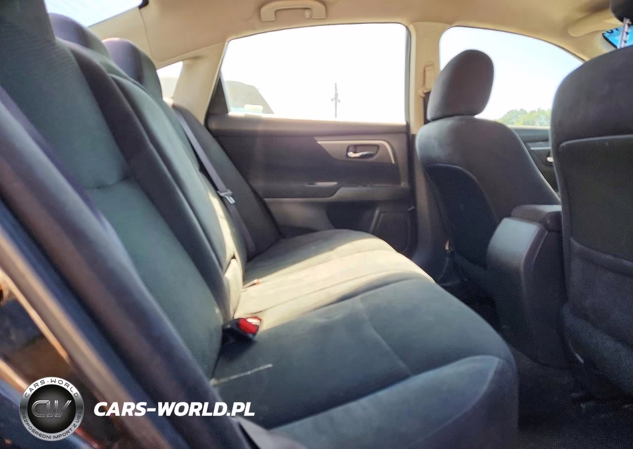 2015 Nissan Altima 2.5 S VIN:1N4AL3AP1FN300236 - 10