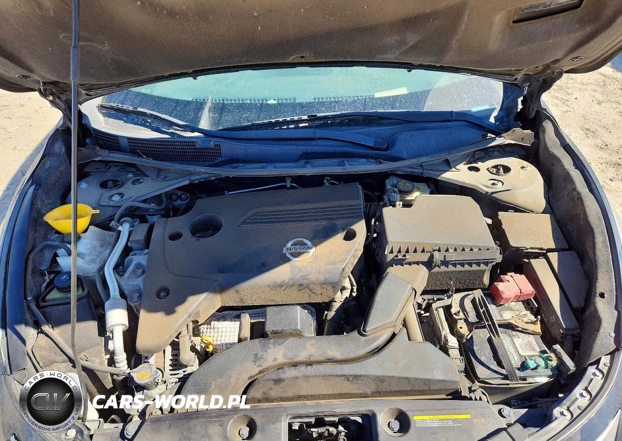 2015 Nissan Altima 2.5 S VIN:1N4AL3AP1FN300236 - 11