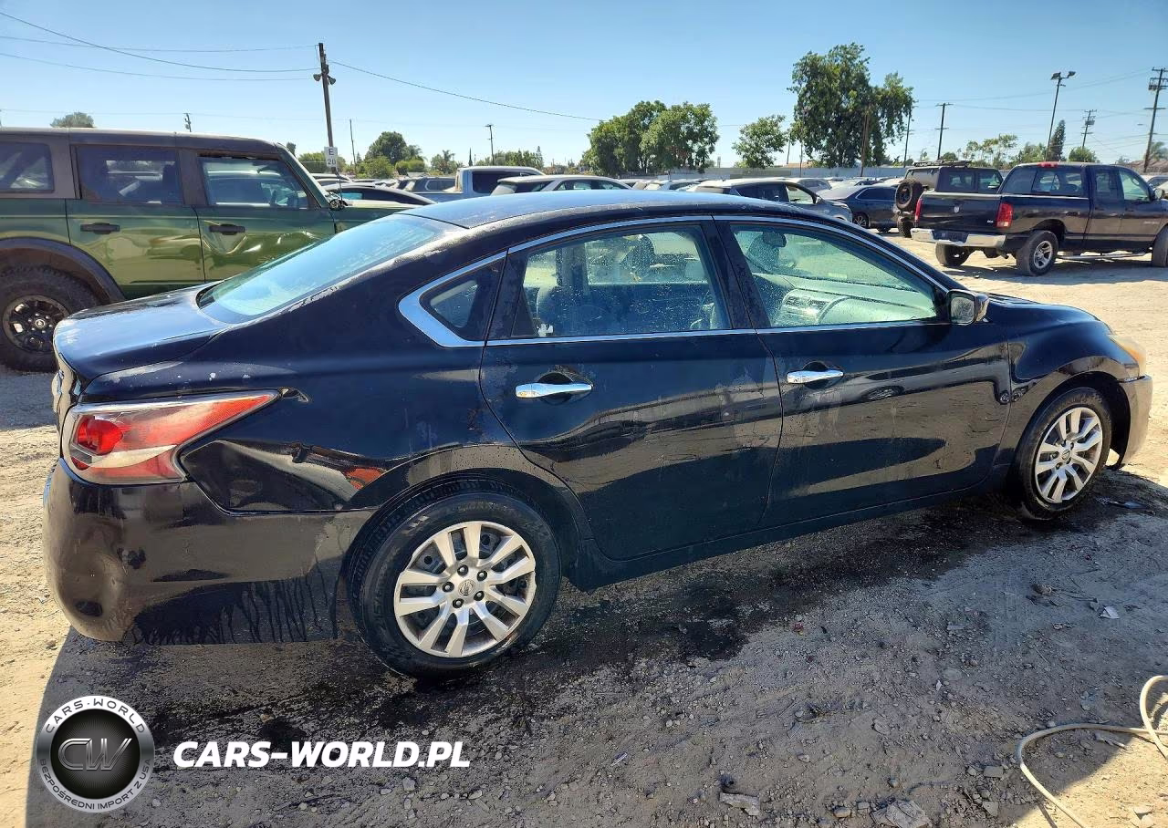 2015 Nissan Altima 2.5 S VIN:1N4AL3AP1FN300236 - 3