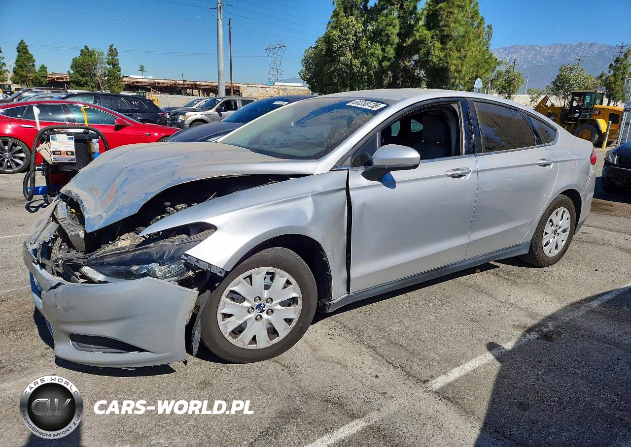 2014 Ford Fusion S – zdjęcie 1 z 12