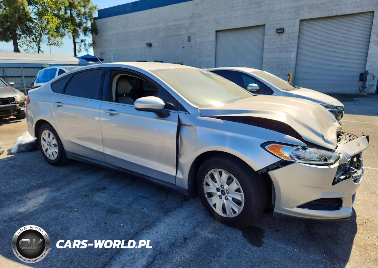 2014 Ford Fusion S VIN:1FA6P0G79E5372641 - 4