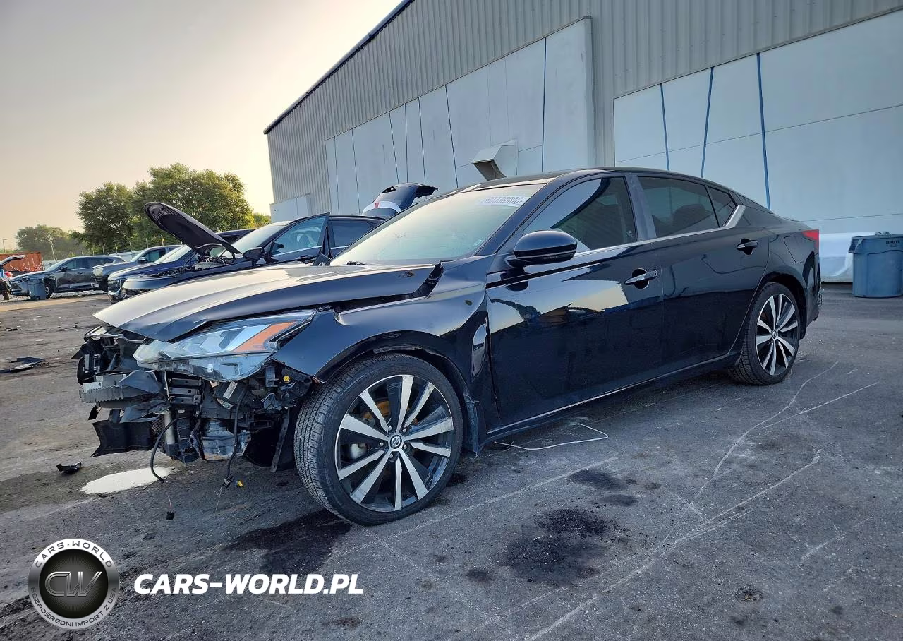 2020 Nissan Altima Sr – zdjęcie 1 z 13