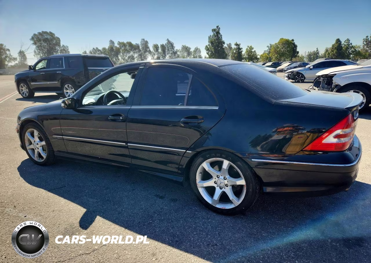 2007 Mercedes-Benz C 230 VIN:WDBRF52H37F926128 - 2