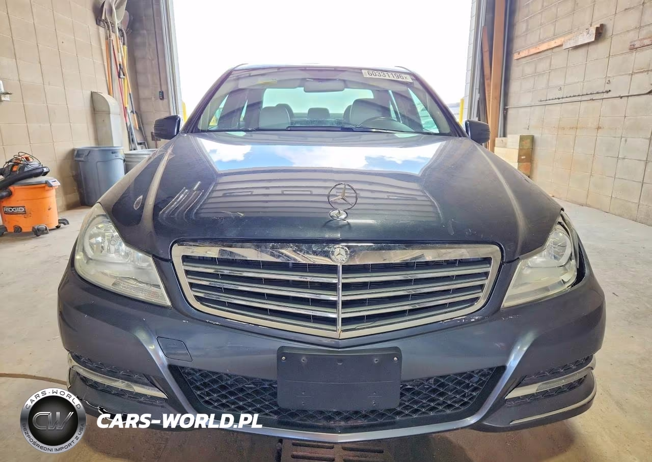 2013 Mercedes-Benz C300 4 Mat VIN:WDDGF8AB5DR288584 - 5