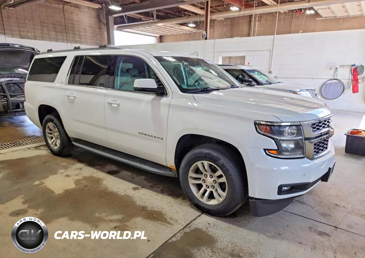 2015 Chevrolet Subrbn1500 VIN:1GNSKJKC7FR520692 - 4
