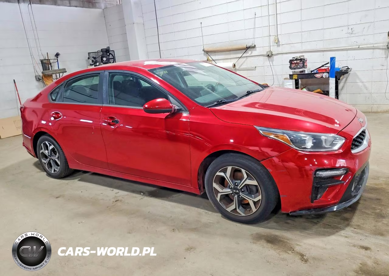 2019 Kia Forte Lxs VIN:3KPF24AD0KE058651 - 4