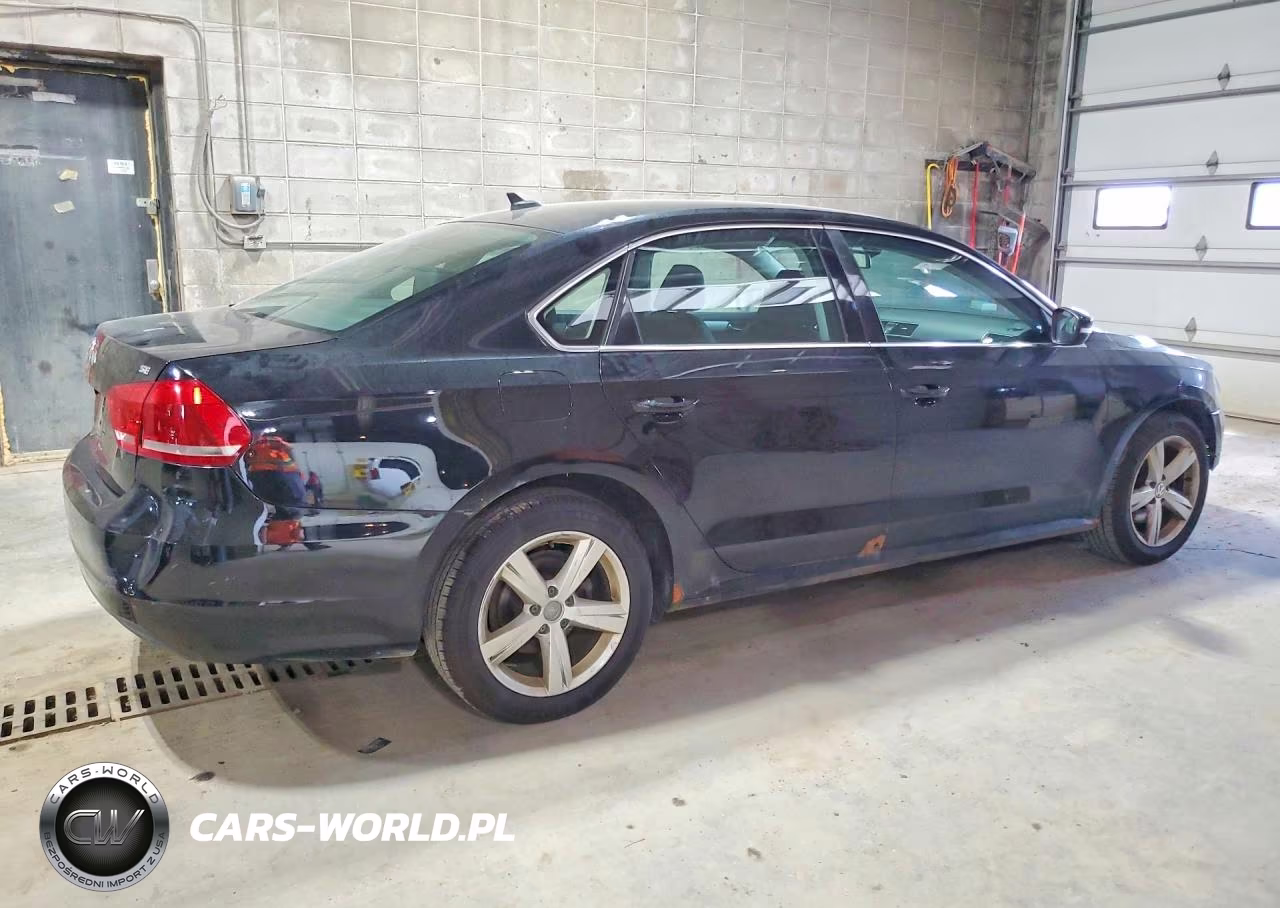 2013 Volkswagen Passat Se VIN:1VWBH7A35DC081288 - 3