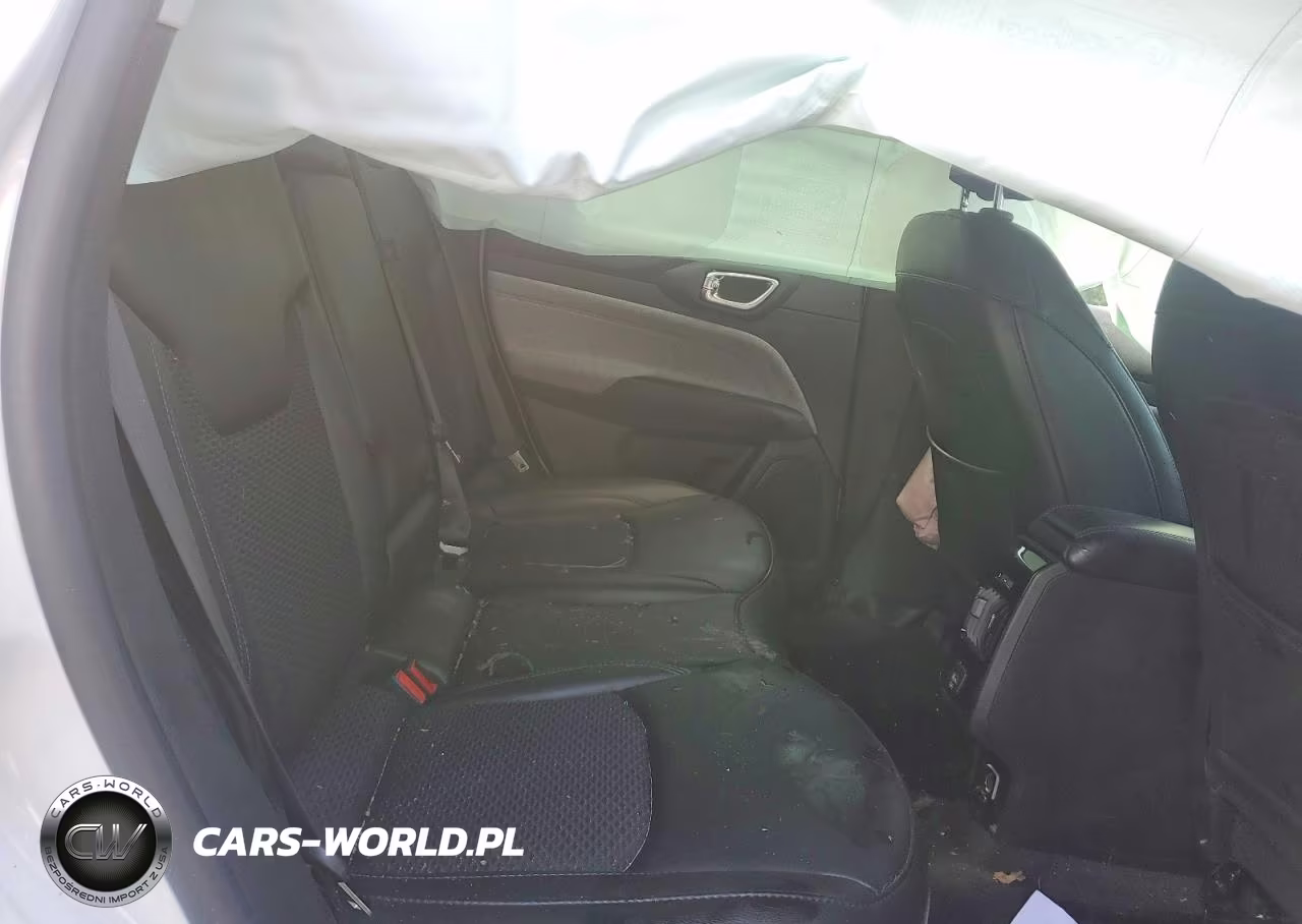 2022 Jeep Compass Latitude VIN:3C4NJDBB2NT134818 - 11