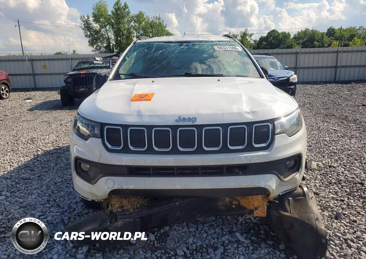 2022 Jeep Compass Latitude VIN:3C4NJDBB2NT134818 - 5