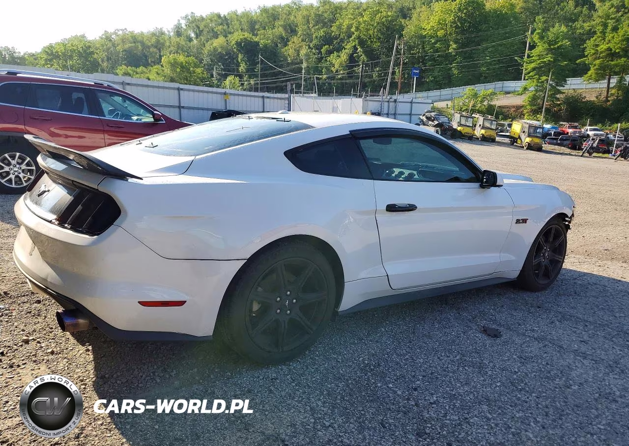 2016 Ford Mustang VIN:1FA6P8TH8G5223511 - 3