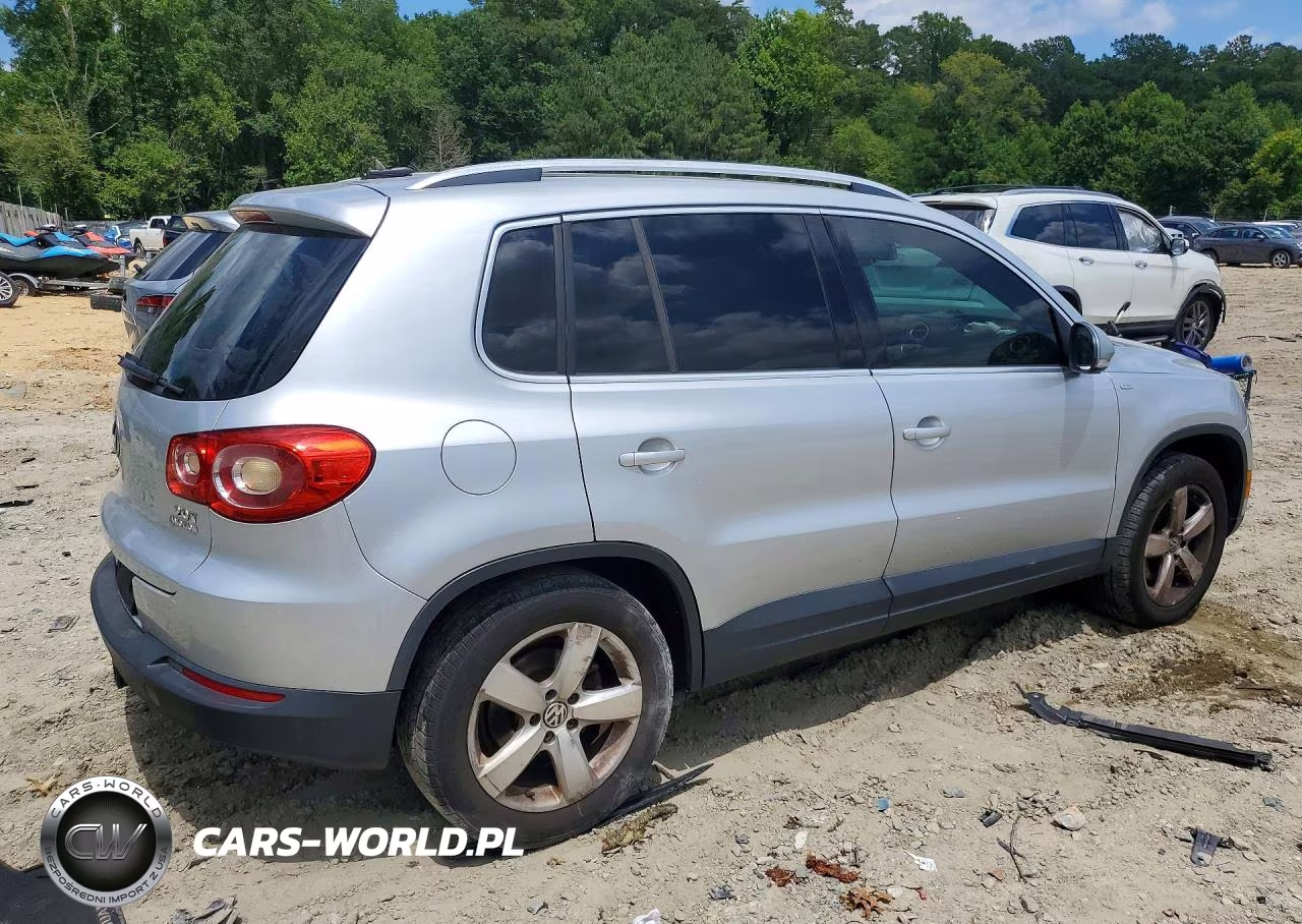 2010 Volkswagen Tiguan Se VIN:WVGBV7AX7AW532662 - 3