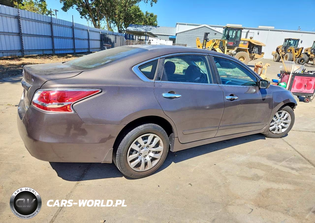 2014 Nissan Altima 2.5 S VIN:1N4AL3AP8EN238722 - 3