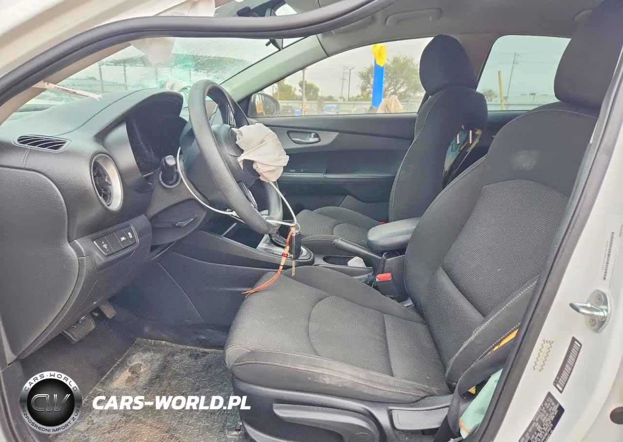 2021 Kia Forte Lxs VIN:3KPF24ADXME340279 - 7