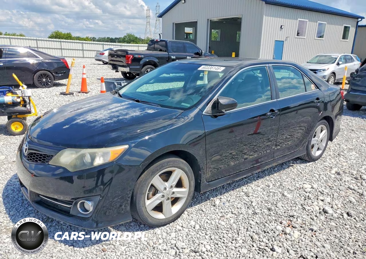 2013 Toyota Camry Se – zdjęcie 1 z 12