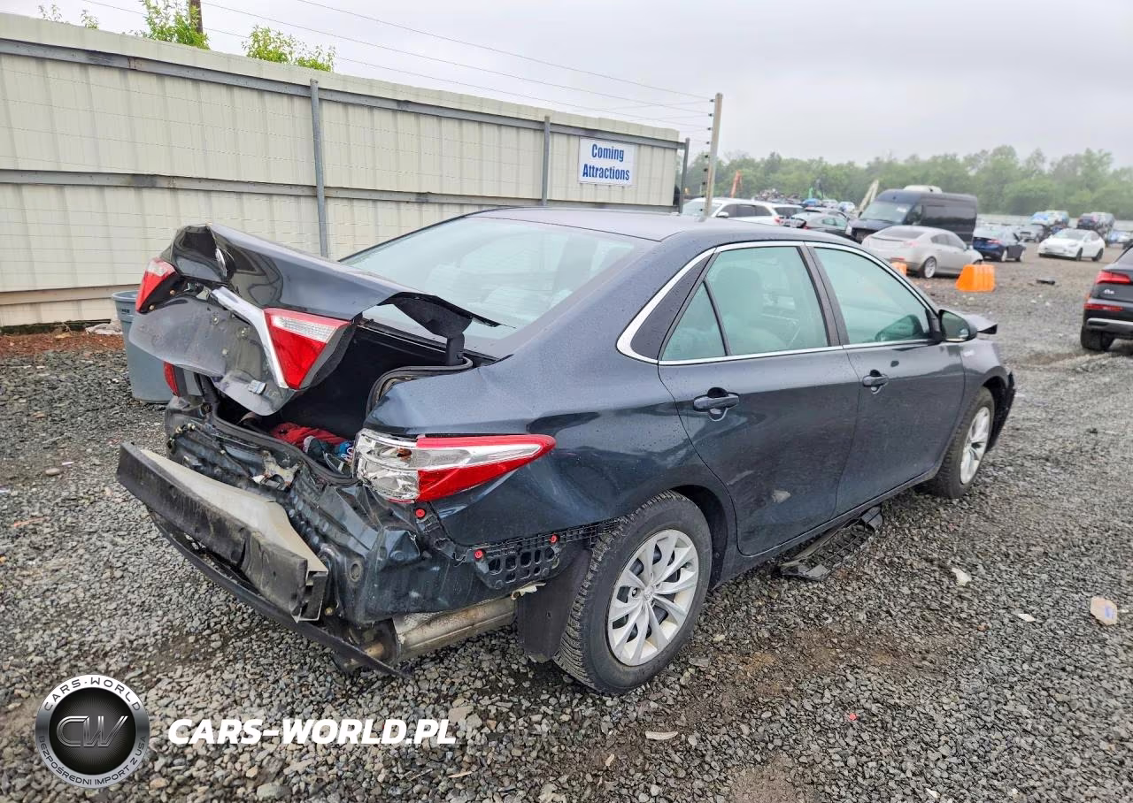 2015 Toyota Camry Hybrid Le VIN:4T1BD1FK1FU174295 - 3