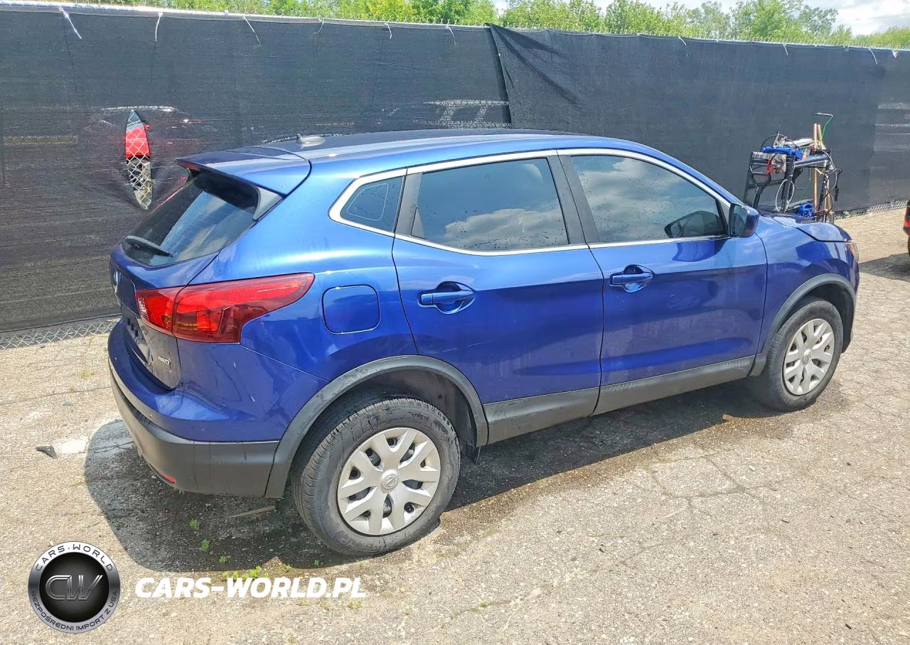 2018 Nissan Rogue Sport S VIN:JN1BJ1CRXJW259361 - 3