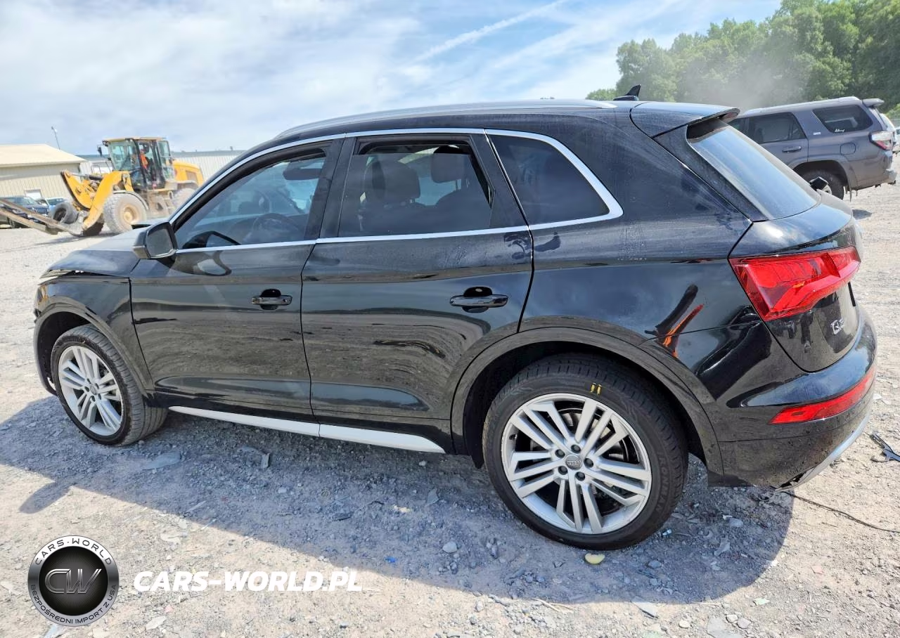 2018 Audi Q5 Premium Plus VIN:WA1BNAFY3J2003830 - 4