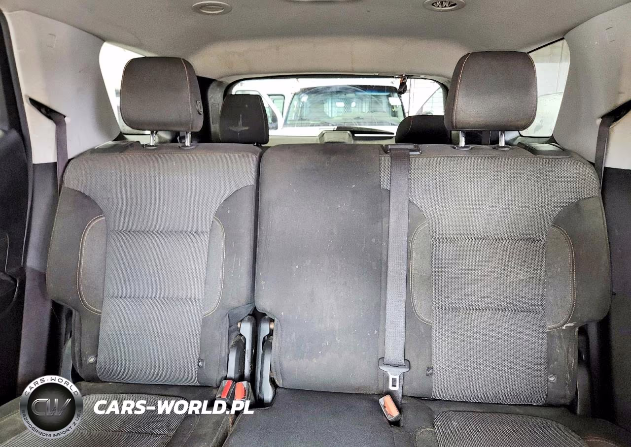 2018 Chevrolet Traverse Ls VIN:1GNERFKW3JJ246205 - 10