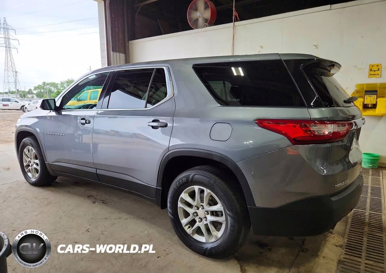 2018 Chevrolet Traverse Ls VIN:1GNERFKW3JJ246205 - 2