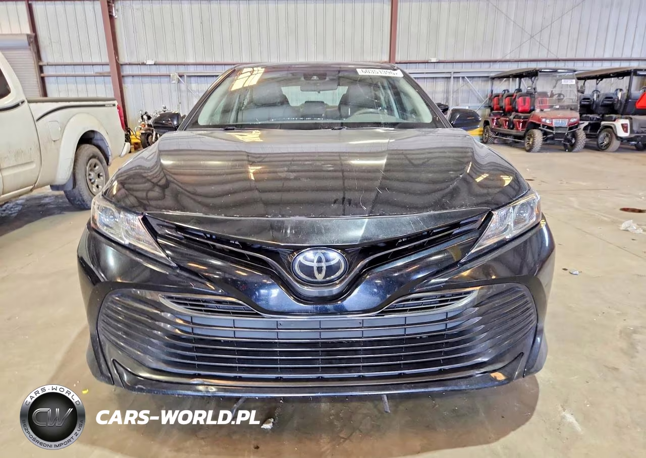 2019 Toyota Camry Le VIN:4T1B11HK7KU198004 - 5