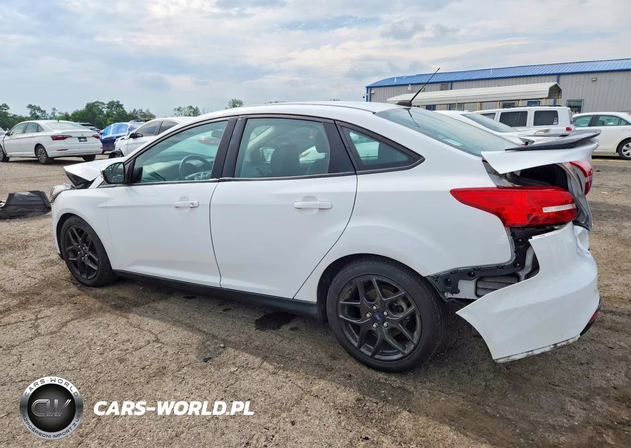 2016 Ford Focus Se VIN:1FADP3F22GL236302 - 2