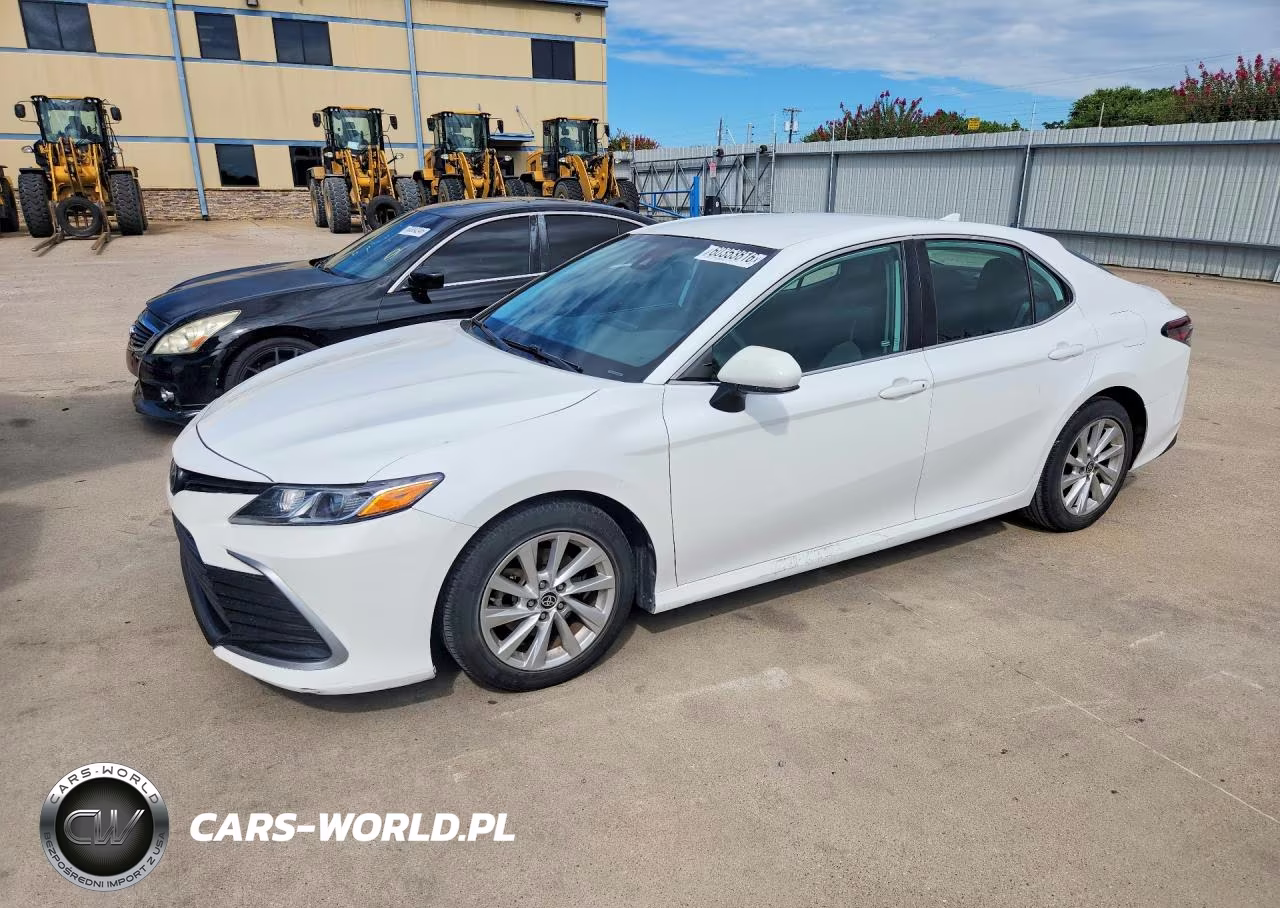 2021 Toyota Camry Le