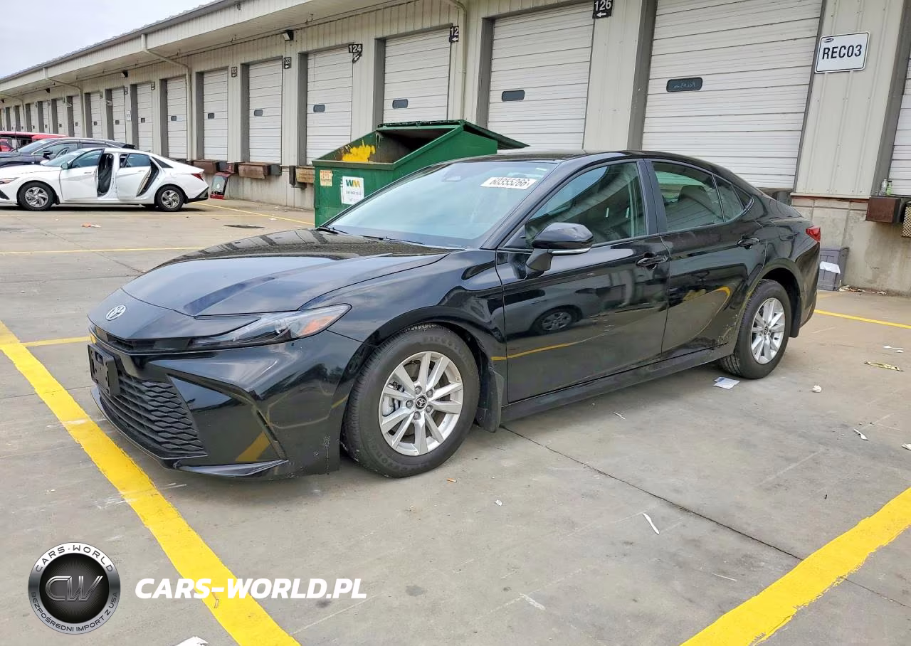 2026 Toyota Camry Le – zdjęcie 1 z 12