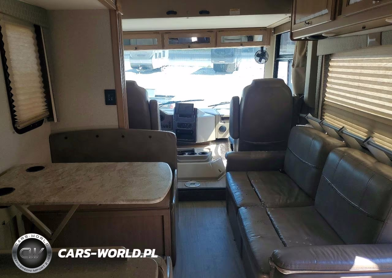 2018 Ford F53 Rv VIN:1F66F5DY2J0A19997 - 5