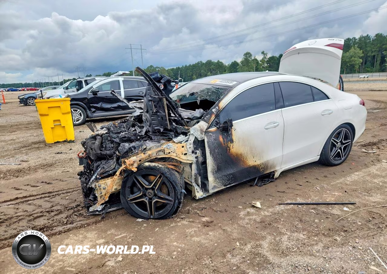 2026 Mercedes-Benz Cla 250 – zdjęcie 1 z 12